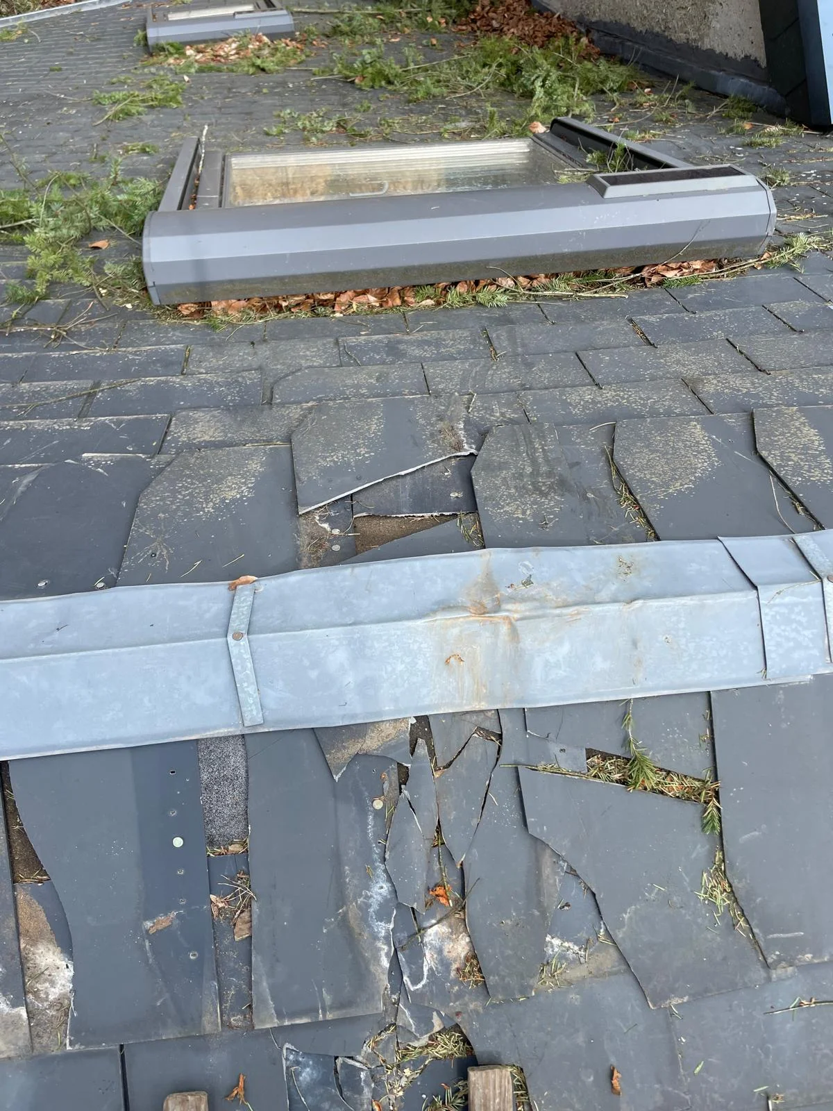 Travaux de couverture liés à une fuite de toiture, photographie 16